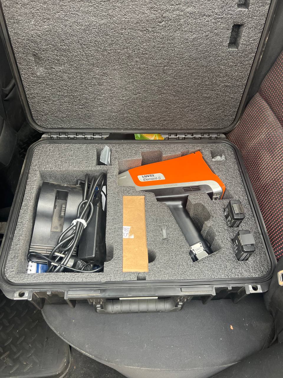 прибор в кейсе